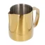 Milchkännchen Barista Space Golden mit einem Volumen von 350 ml in Goldfarbe, ideal für die Kaffeezubereitung wie ein professioneller Barista.