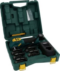 Rouersaz mat Flansch Flare-e-M, akkubetriwwent Opweidungsgerät mat verschiddene Kappgréissten, enger Batterie an engem Ladegeriicht am Koffer. Rouersaz mat Flansch Flare-e-M, akkubetriwwent Opweidungsgerät mat verschiddene Kappgréissten, enger Batterie an engem Ladegeriicht am Koffer.