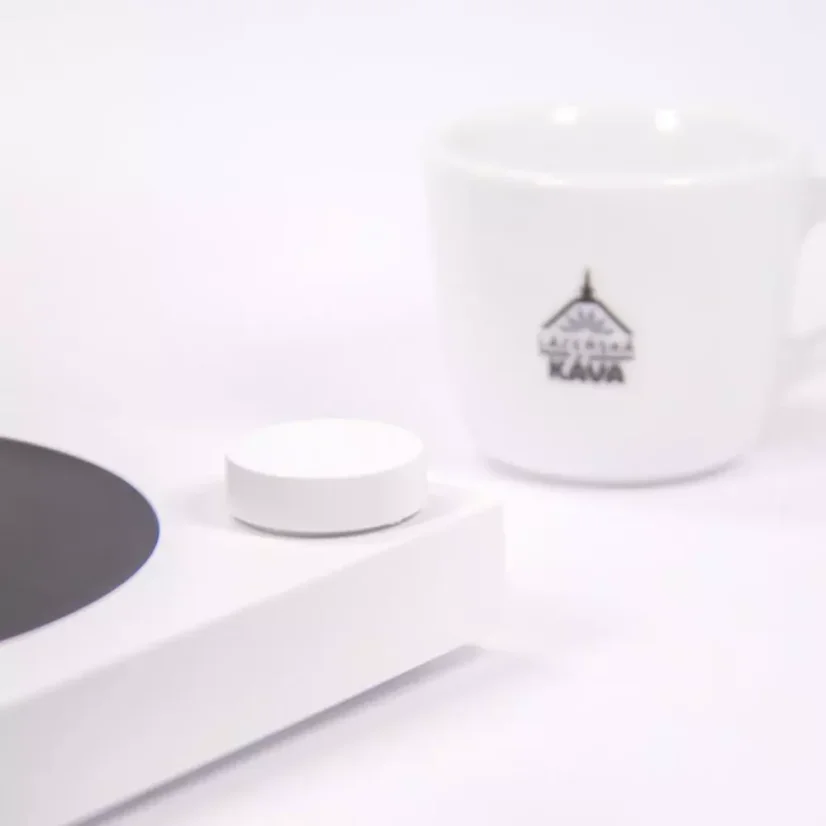 White electric kettle Fellow Stagg EKG with a modern design.
