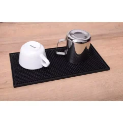 Schwarze Barunterlage von JoeFrex, Maße 15 x 30 cm, ideal für Milchkännchen. Schwarze Barunterlage von JoeFrex, Maße 15 x 30 cm, ideal für Milchkännchen.