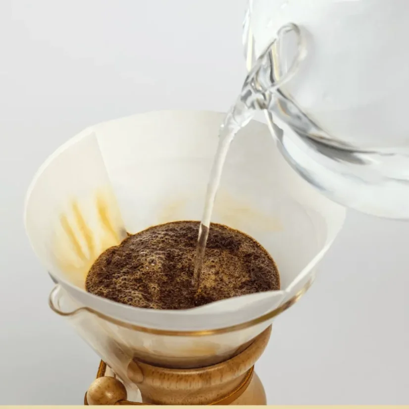 Preparación de café mediante chemex con filtro de papel FC-100