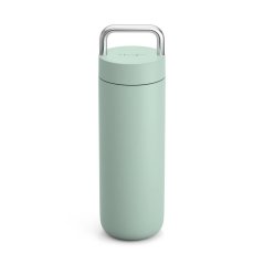 Praktischer Reisebecher Fellow Carter Carry im mintgrünen Design.
