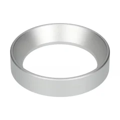Strieborný dávkovací lievik Barista Space o priemere 58 mm, ideálny pre presné dávkovanie kávy.