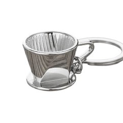 Strieborný dripper prívesok na kľúče je skvelým darčekom pre milovníkov kávy, ktorý spojí štýl a funkčnosť.
