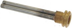 Thermostathülls ø 1/2", zwou parallel Metallréieren, déi mat engem Messing-Sechskantgewënn ophalen.