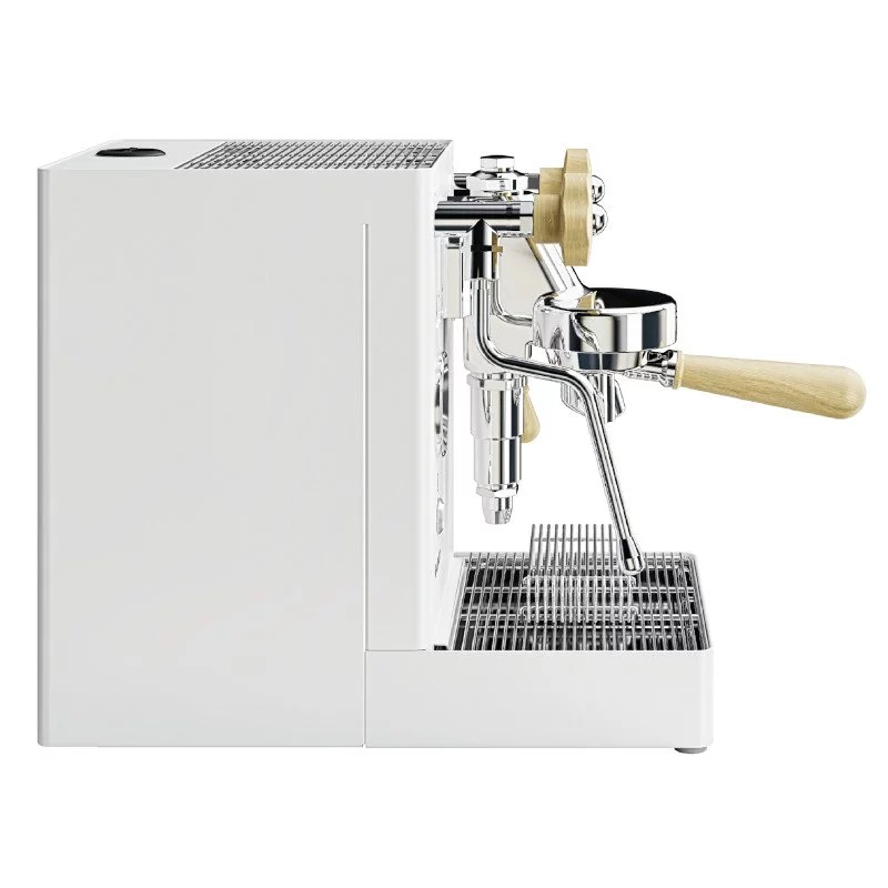 Machine à café à levier Lelit Mara PL62X en blanc avec fonction de distribution d'eau chaude, idéale pour un usage domestique.