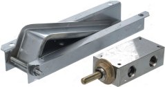 Satz vun enger eenhebel Mëschbatterie mat wäissem duerchschéngendem Plastikskierper, engem Metallflansch an engem Bündel Dréit mat Steckverbinder