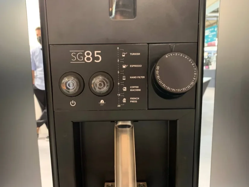 Mlynček na kávu Eureka SG85 Batch Brew, univerzálny, s funkciou časovača-stopiek na presné dávkovanie mletia. 