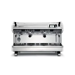 Profesionálny pákový kávovar Nuova Simonelli Aurelia Wave 2GR Digit v bielej farbe s príkonom 4600 W.