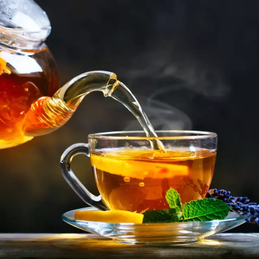 BIO Vianočný čaj je čierny čaj, ideálny na prípravu pri vysokej teplote vody medzi 90 a 100 °C.