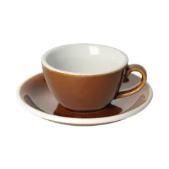 Cup and saucer Loveramics Egg - Flat White 150 ml in caramel color, made of porcelain with a capacity of 150 ml.
