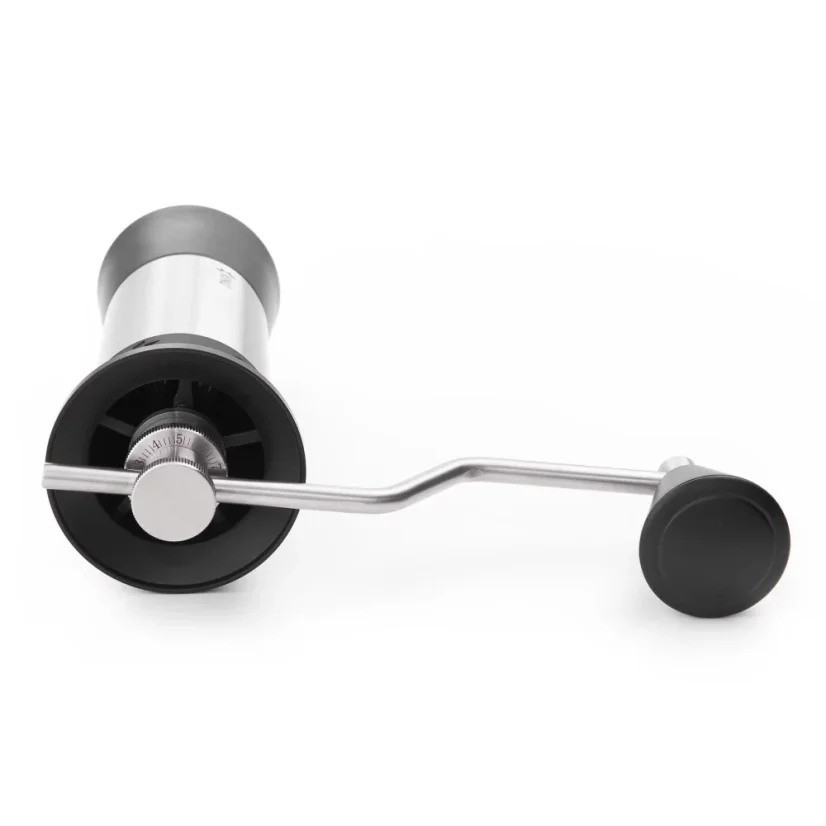 Detail of the handle and grinding stones, 47mm in diameter, of the manual grinder Kinu M47 Phoenix.