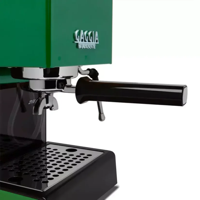 Green home espresso machine Gaggia New Classic EVO.