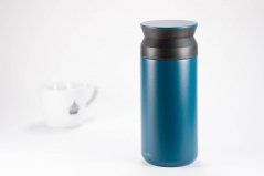 Kinto Travel Tumbler 350 ml mit Tasse Wellness-Kaffee