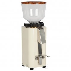 Biely elektrický mlynček na espresso ECM C-Manuale 54 v krémovej farbe.