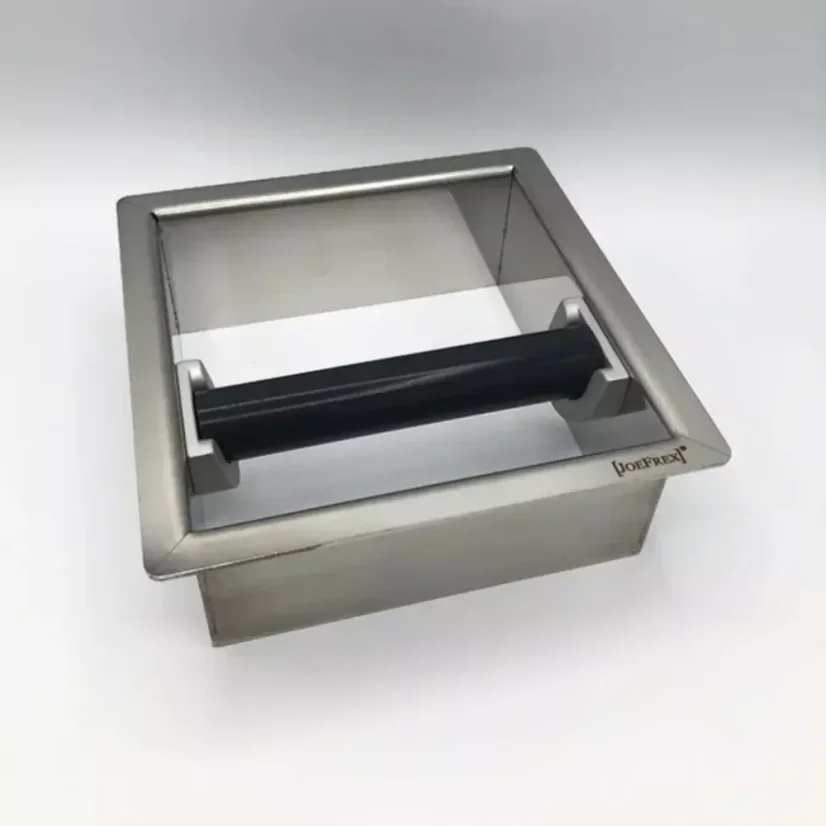 Built-in coffee grounds knock box S.