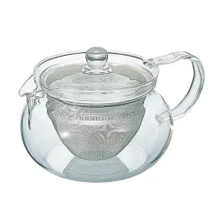 Théière Hario Chacha Kyusu-Maru d'une capacité de 450 ml en verre transparent.