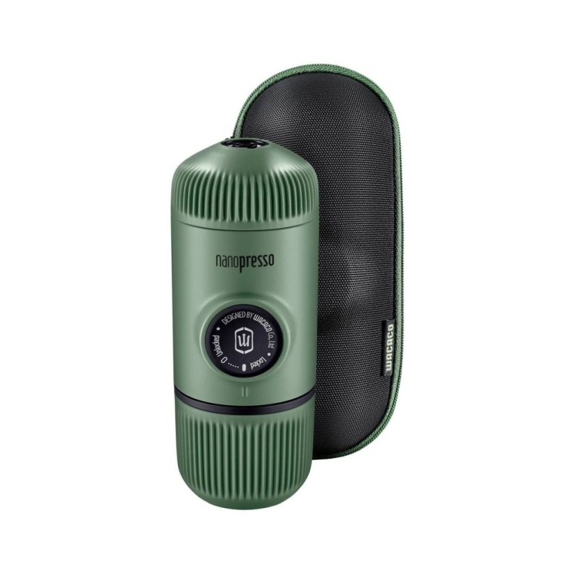 Wacaco Nanopresso v zelenej farbe s pevným obalom.