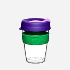 KeepCup Original Clear Spring M 340 ml vo sviežom zelenom prevedení, ideálny pre cestovanie s kávou.