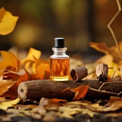 Botella de aceite esencial de Andiroba de 10 ml, adecuada para el tratamiento del acné. Botella de aceite esencial de Andiroba de 10 ml, adecuada para el tratamiento del acné.