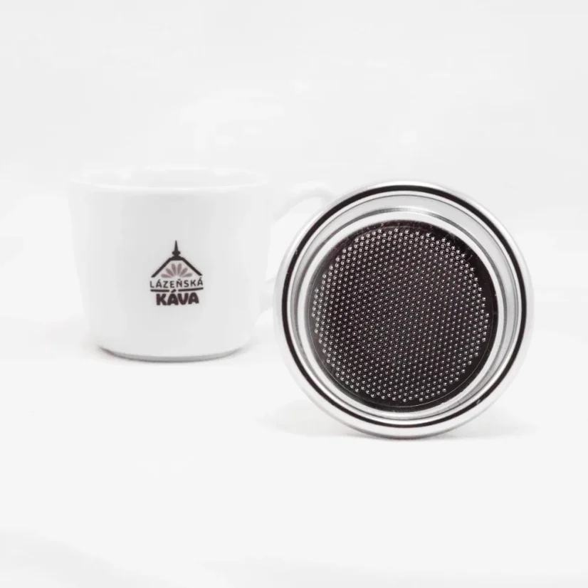 IMS B702TCH28.5E 18-22g portafilter basket; recommended tamper size is 58.4mm.