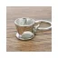 Pendent en argent au design élégant est le cadeau idéal pour tous les amateurs de café.