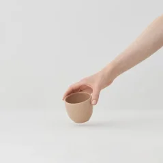 Filiżanka na cappuccino Aoomi Sand Mug A03 o pojemności 200 ml w kolorze pomarańczowym.