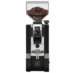 Moulin à café espresso Eureka Mignon XL CR de couleur noire élégante, avec un entraînement électrique pour faciliter la mouture du café.