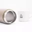Aperçu de la bouteille Kinto Travel Tumbler Khaki 350ml sur une table blanche avec une tasse. Aperçu de la bouteille Kinto Travel Tumbler Khaki 350ml sur une table blanche avec une tasse.