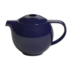 Porzellan-Teekanne Loveramics Pro Tea in Denim-Farbe mit einem Volumen von 600 ml und einem Infuser für einfache Teezubereitung.