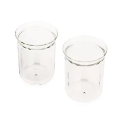 Ensemble de deux verres transparents pour déguster du café filtré. Ensemble de deux verres transparents pour déguster du café filtré.