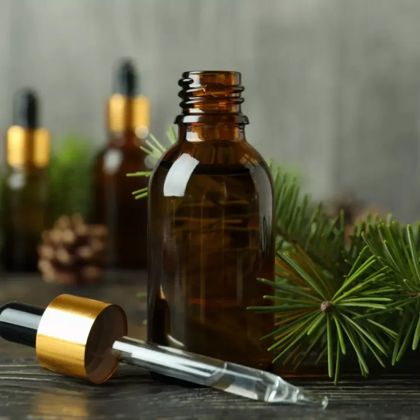 BIO Pin est une huile essentielle 100% naturelle de 10 ml, idéale pour l'aromathérapie et la relaxation.
