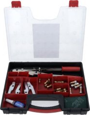 Servicekoffer Lokring mat Kupplungen, opene Koffer mat Zang, Messingkupplungen a Botzmëttel.