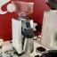 Espressomolen Eureka Mignon Libra CR in witte uitvoering met elektrische aandrijving. Espressomolen Eureka Mignon Libra CR in witte uitvoering met elektrische aandrijving.