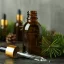 BIO Pin est une huile essentielle 100% naturelle de 10 ml, idéale pour l'aromathérapie et la relaxation.