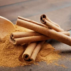 BIO Cinnamon is a 100% natural essential oil that offers relaxing properties.