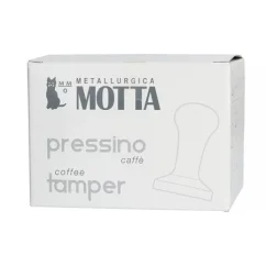 Ručný tamper na kávu Motta o priemere 51 mm s hnedou rukoväťou, vyrobený z nehrdzavejúcej ocele.