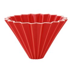 The red Origami dripper M is a stylish pour-over brewer that allows you to prepare up to 4 cups of delicious coffee. The red Origami dripper M is a stylish pour-over brewer that allows you to prepare up to 4 cups of delicious coffee.