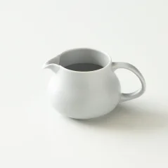 Kaffeekanne in Grau mit Origami Pinot Aroma.