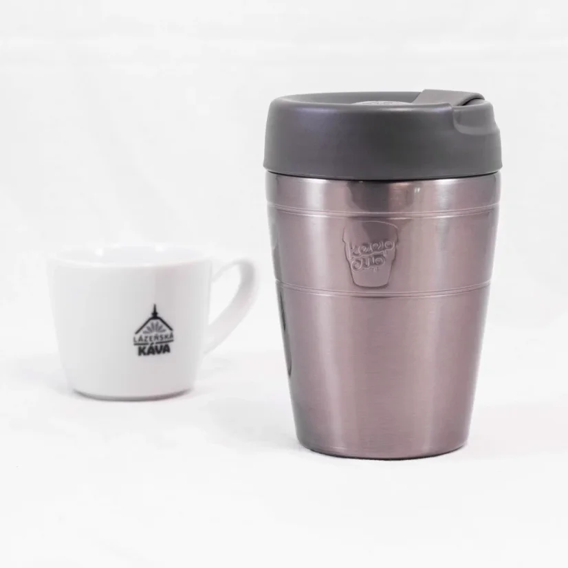 Termohrnček KeepCup Kit Thermal Nitro M s objemom 340 ml, ideálny na cestovanie.