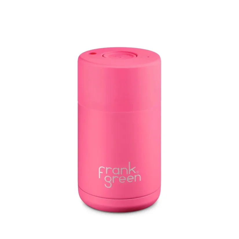 Frank Green Ceramic Neon Pink travel mug with a capacity of 295 ml, ideal for traveling.