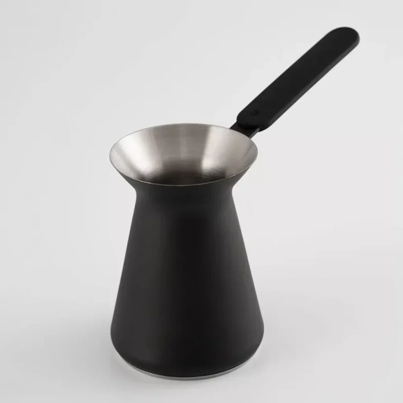 Traditionelle schwarze Dschinn Otto von Goat Story.