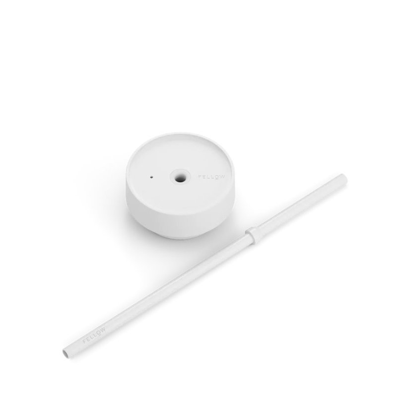 Gobelet isotherme avec paille pour boissons froides en couleur blanche.