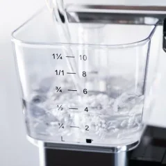 Kaffemaskine Moccamaster KBGT 741 fra Technivorm i elegant hvid farve med kapacitet på 1250 ml.