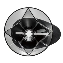 Czarny plastikowy dripper Hario V60 One Pour Dripper Mugen, idealny do przygotowania kawy filtrowanej. Czarny plastikowy dripper Hario V60 One Pour Dripper Mugen, idealny do przygotowania kawy filtrowanej.
