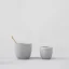 Biely porcelánový hrnček Aoomi Haze Mug 03 s objemom 200 ml.