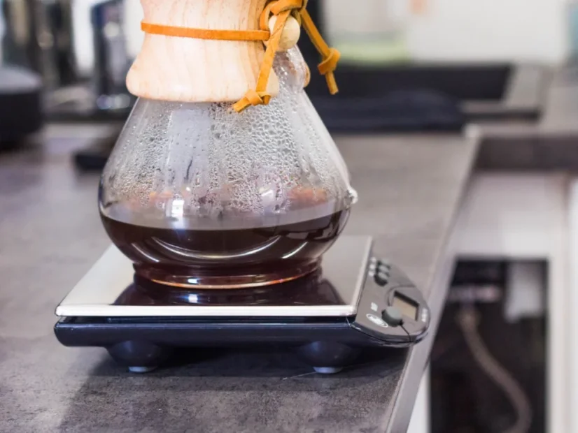 Rhinowares Coffee Gear Bank mit Chemex.
