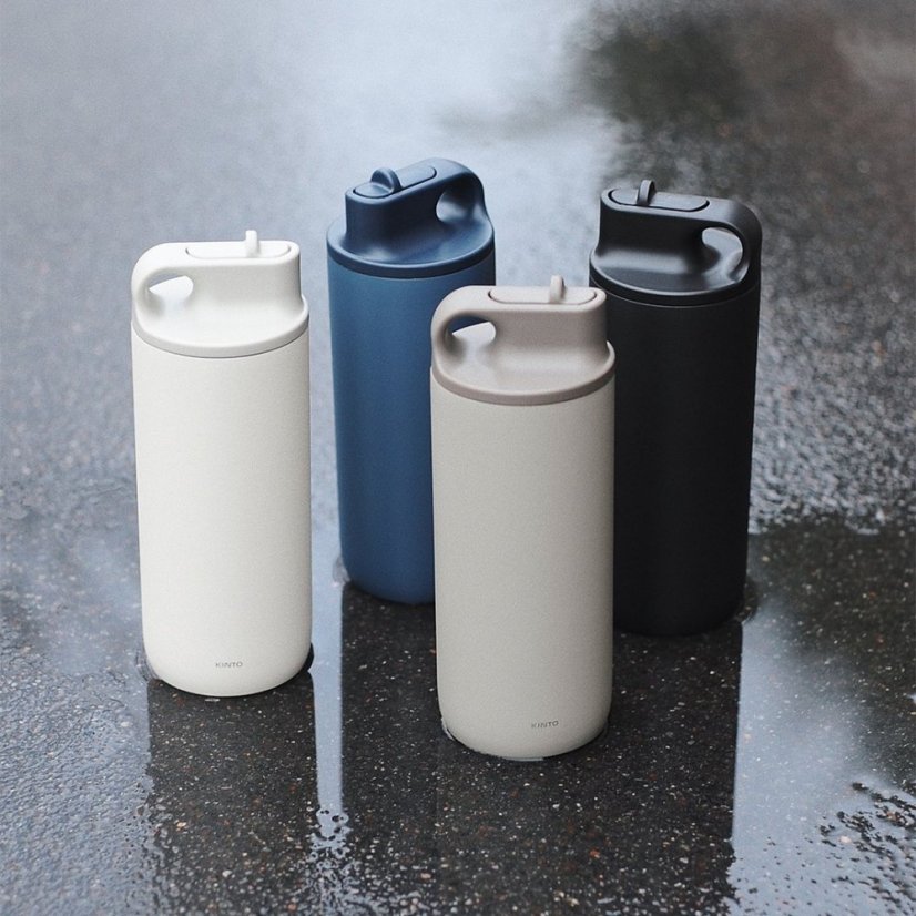 Stilvolle Kinto Active Thermobecher mit einem Fassungsvermögen von 600 ml.