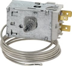 Thermostat A13-0455R mat engem Metallgehäus, engem Dréibedénger, flaache Steckeren an enger laanger Kapillare mat enger Sond. Thermostat A13-0455R mat engem Metallgehäus, engem Dréibedénger, flaache Steckeren an enger laanger Kapillare mat enger Sond.