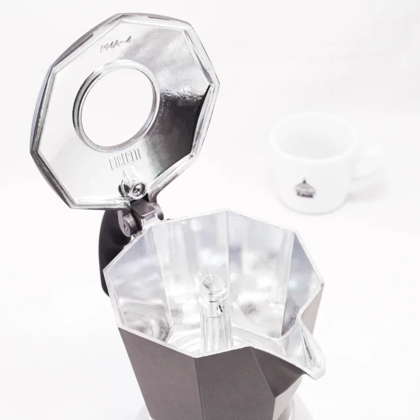 Moka konvička Bialetti Brikka Induction na 4 šálky, vhodná pre ohrev na plyne.